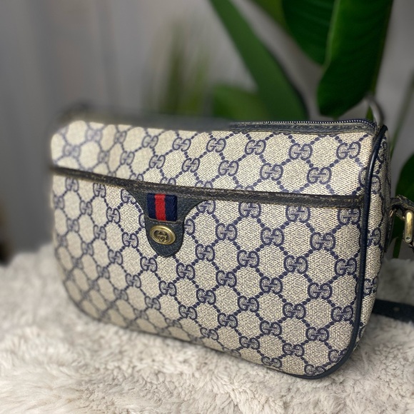 Gucci Vintage Purse - Picture 10 of 17
